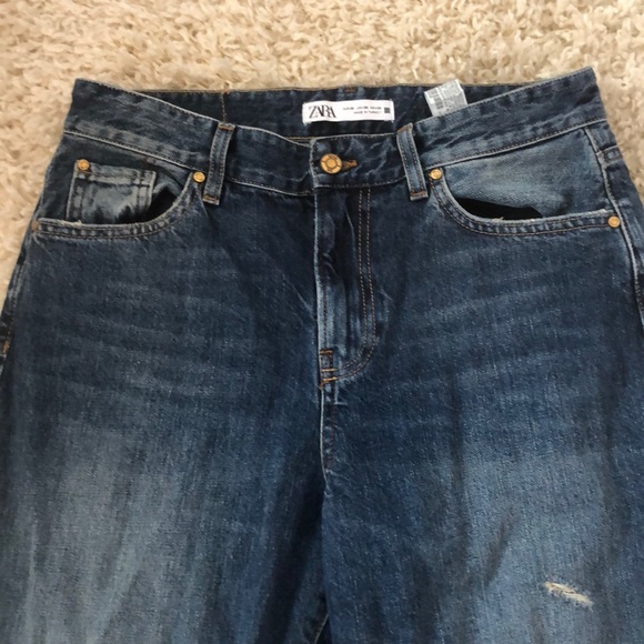 Zara Distressed Straight Jeans - Picture 3 of 5